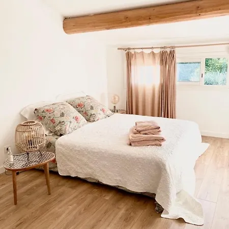 Bed & Breakfast D'hotes Avec Piscine Au Calme Gemenos
