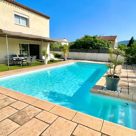 Bed & Breakfast D'hotes Avec Piscine Au Calme